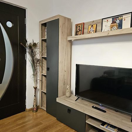 Mony Apartaments Роман Экстерьер фото